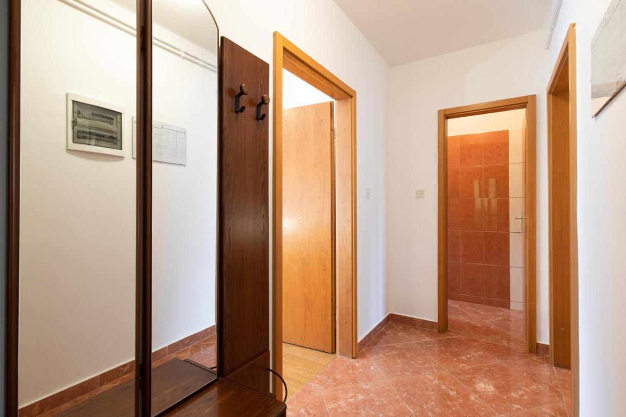 Justic Apartment Кърк Екстериор снимка