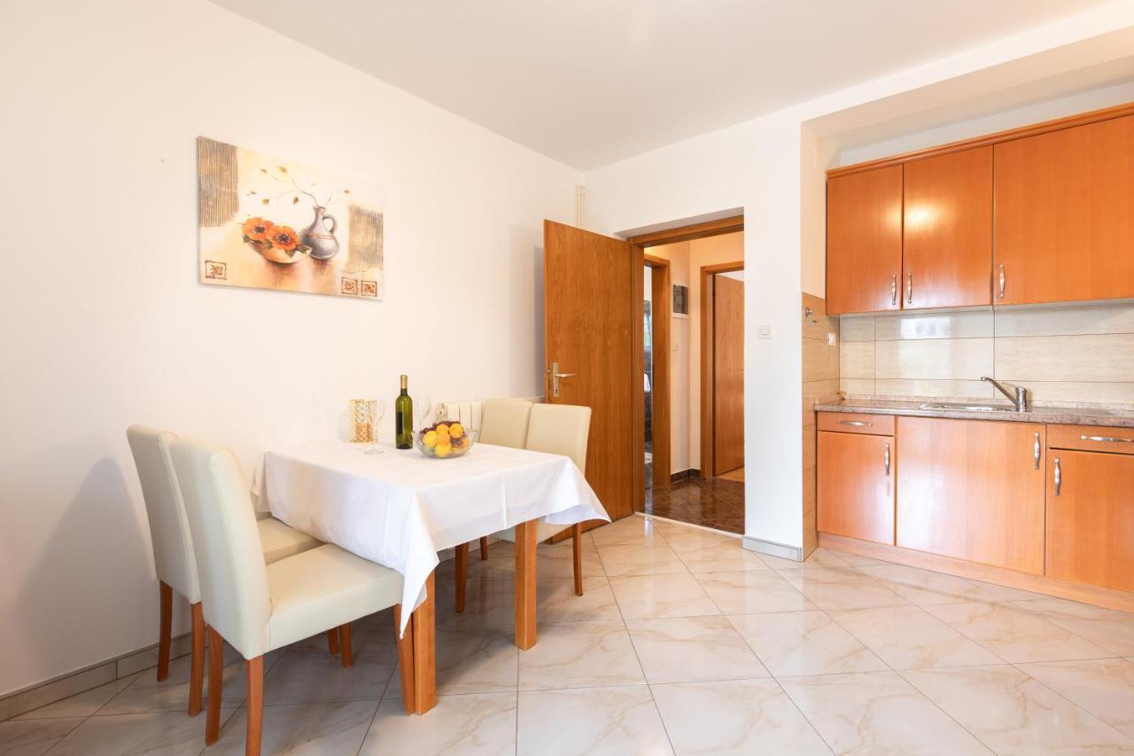 Justic Apartment Кърк Екстериор снимка